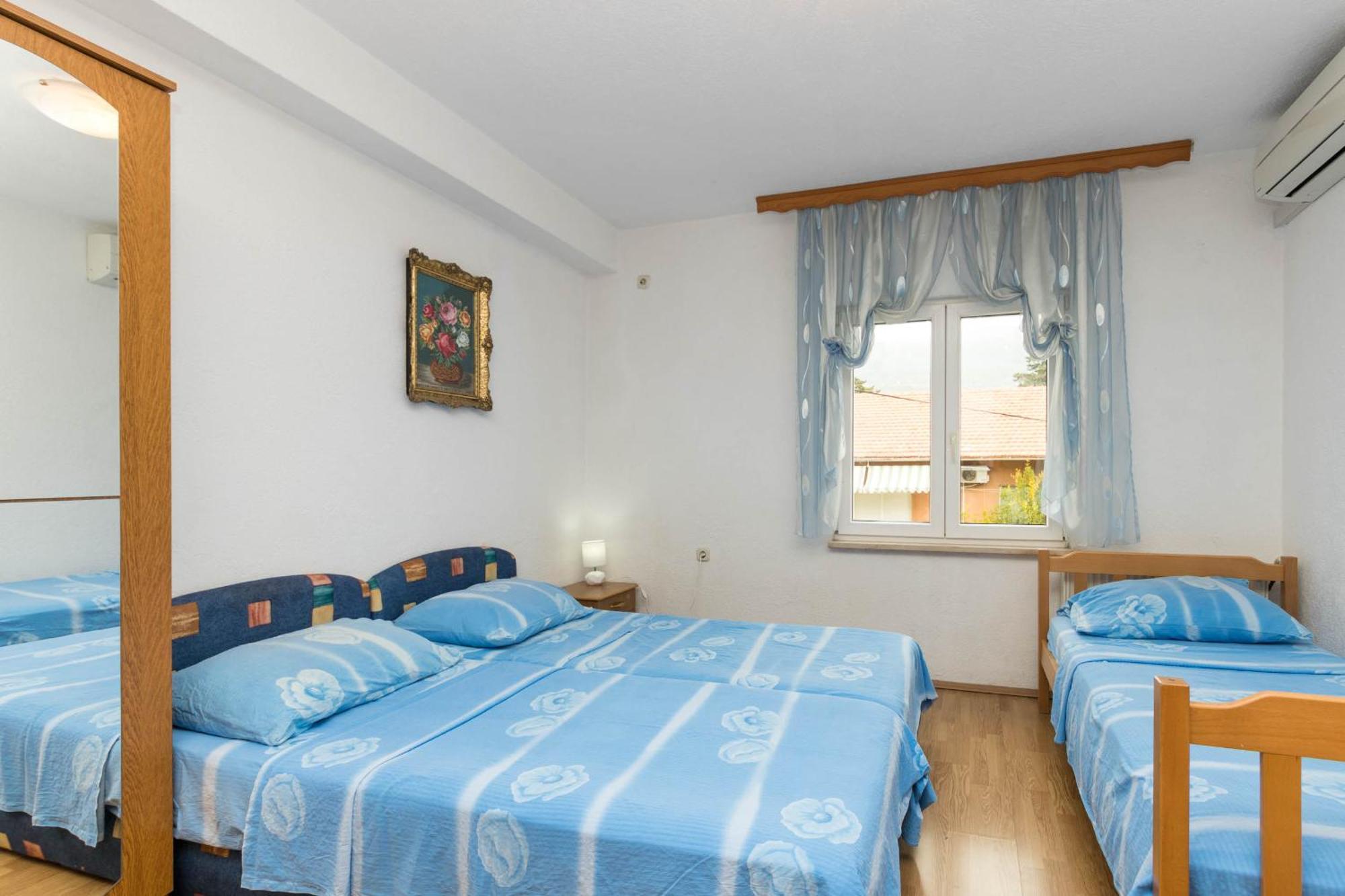 Apartments Cipetic Kaštela Екстериор снимка