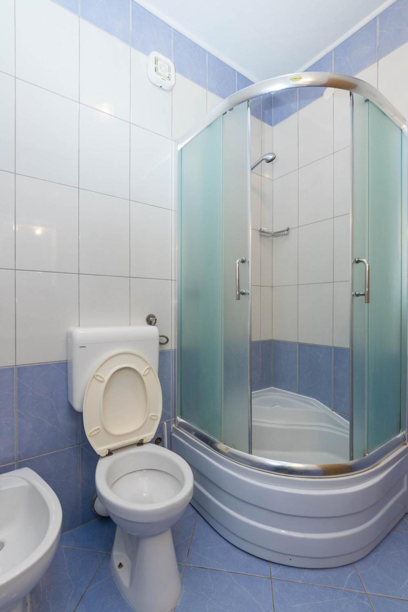 Apartments Cipetic Kaštela Екстериор снимка