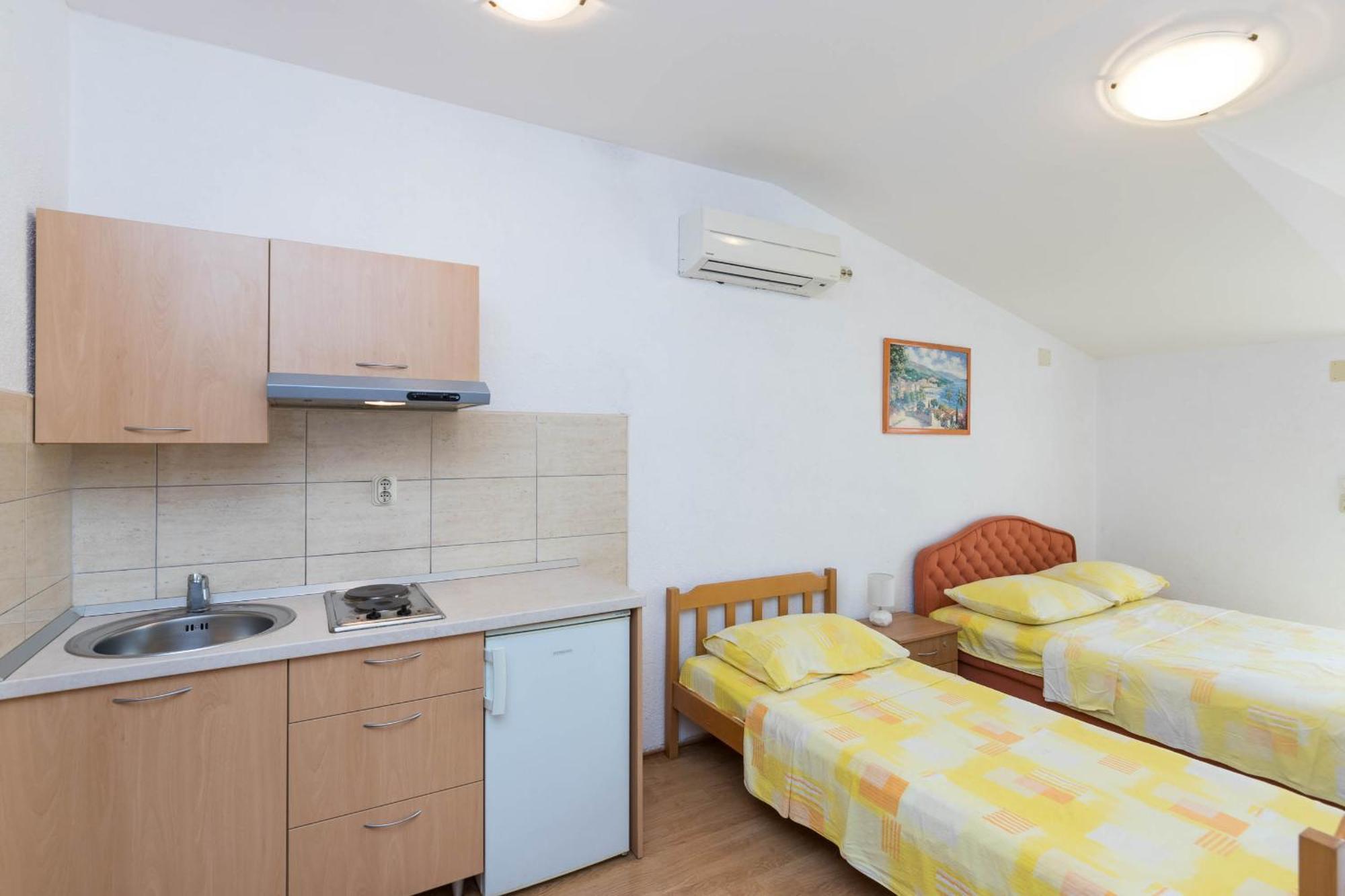 Apartments Cipetic Kaštela Екстериор снимка