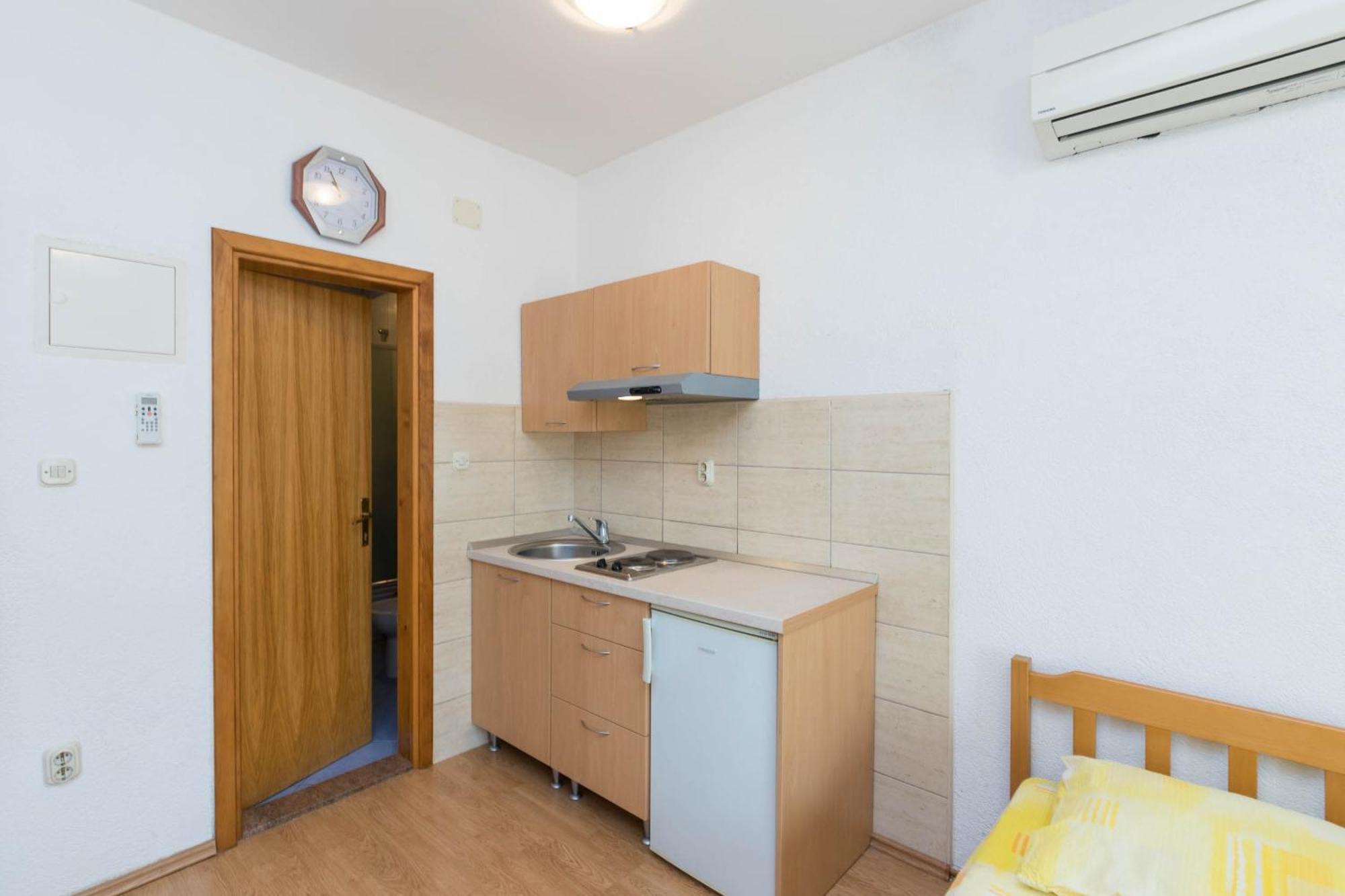 Apartments Cipetic Kaštela Екстериор снимка
