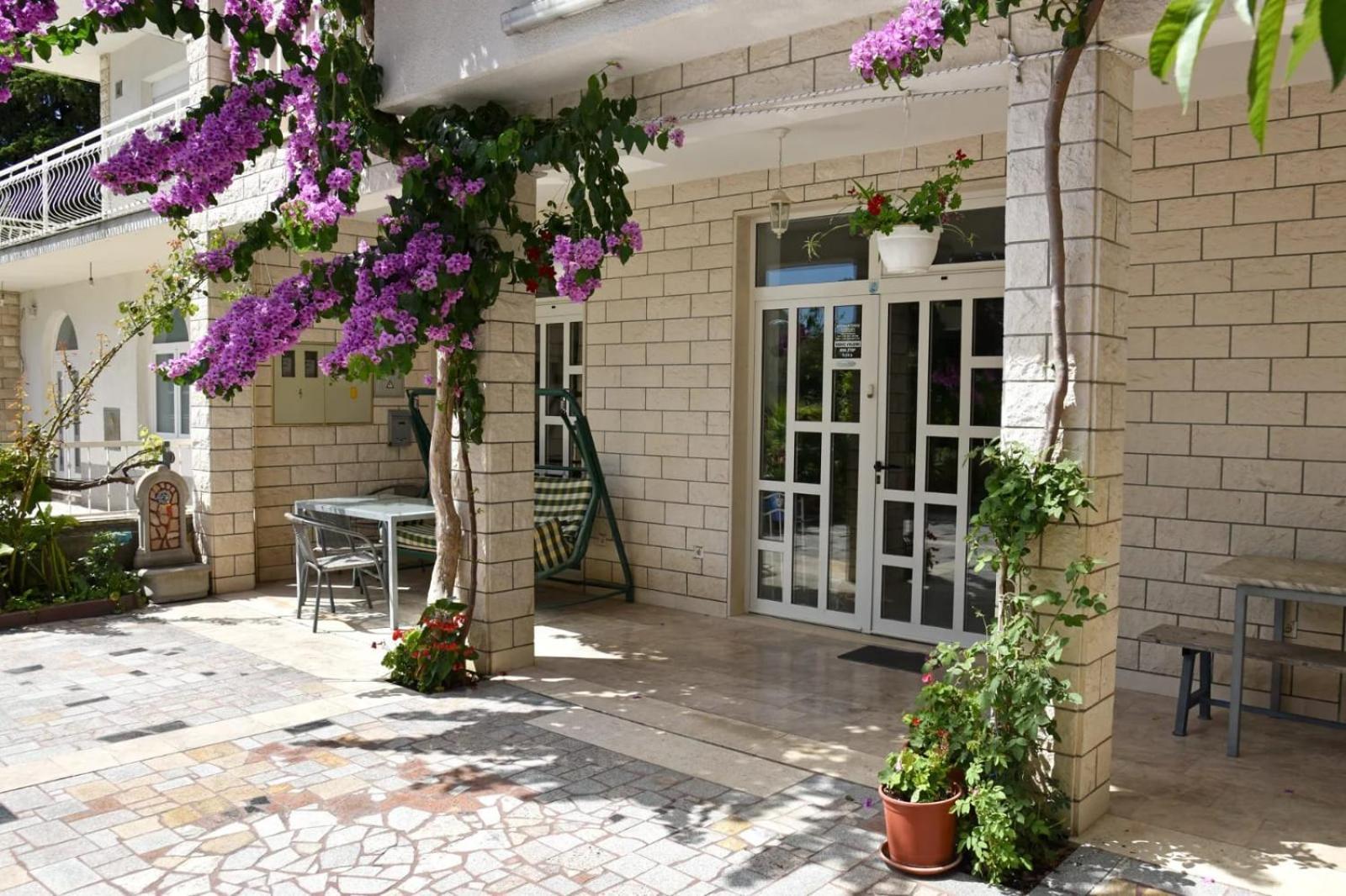 Apartments Cipetic Kaštela Екстериор снимка